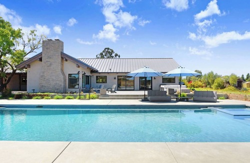 Sonoma House | Serene Carneros Retreat | Pool, Hot Tub & Vineyard Views