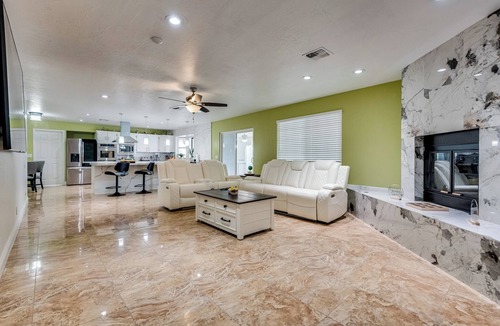 Las Vegas House | Serene Modern Home 5x4 pool+spa, gym, waterfall, playground