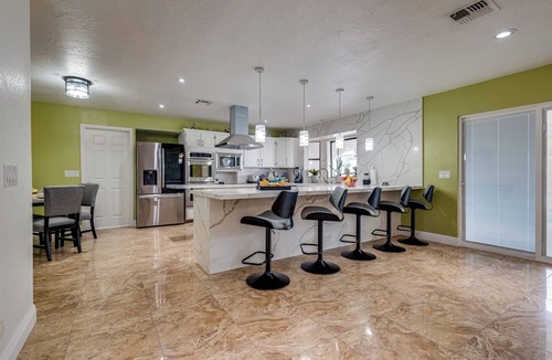 Las Vegas House | Serene Modern Home 5x4 pool+spa, gym, waterfall, playground