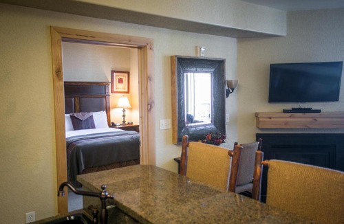 Park City Apartment | Shared Balcony Stunning Views & Steps from Slopes