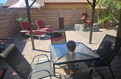 Centerra House | Sherrif says "Put'm up~in the WILD WEST RETREAT!" Pet-YES!