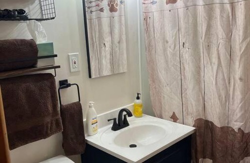 Upper Moonridge House | Sierra Pines Chalet Near Ski Slopes and Hiking,Biking Trails