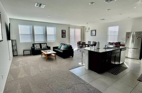 Sovana House | Single house, 2023 built, 5 bedroom, Sleeps 12, Near Las Vegas Strip