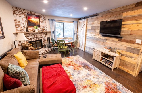 Brian Head Condo | Ski, Hike, Fun - Great Location! Perfect 2 Br/2 Ba Condo!