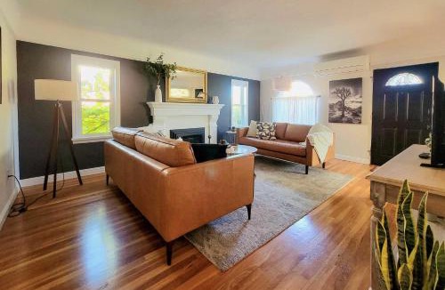 Old Southwest House | Ski, Shop & Explore: Walkable Midtown Reno Oasis!
