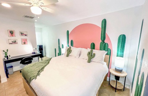 Downtown Phoenix Apartment | Sky Harbor Studio: 5 Min to Airport & Downtown PHX