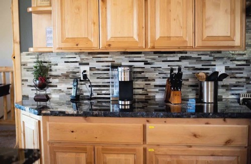 Upper Moonridge House | Sky Ridge. Movie Room. Games. Views. Spa. BBQ.