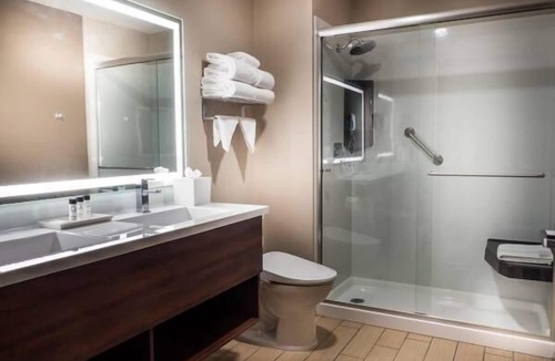 Midway Hotel | Skyline Hotel & Casino