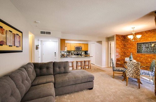 Tempe Condo | SLEEPS 6 Beautiful, Fully Furnished Condo - Great Price, Perfect Location!