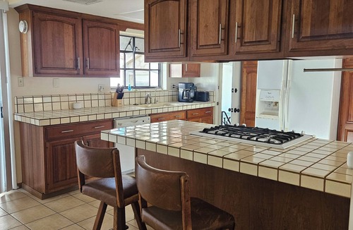 Southeast Torrance House | South Bay home great for freelancers, close to downtown LA, LAX and Long Beach
