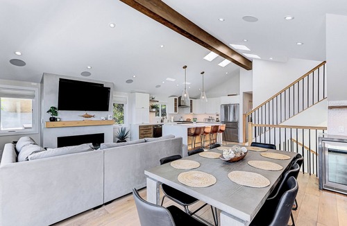 The Strand House | South Bay Sweet Spot: Walk to Hermosa & MB Piers 5 bdrm home 2 Blocks from Beach