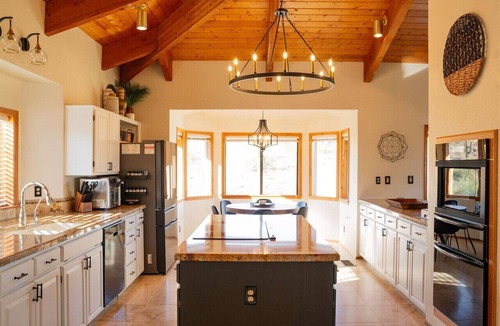 Fountain Hills House | Southwestern Desert Escape/Pool/Hot Tub/Sleeps 12
