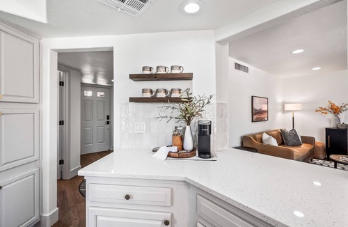 Tucson Condo | Southwestern Style 2 BR Condo w/City & Mountain Views in the Catalina Foothills