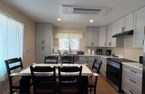 Alhambra House | Spacious 3-bedroom house in Beautiful Alhambra