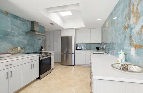 Indian Wells Condo | Spacious 3-bedroom condo in a resort like community in Indian Wells.