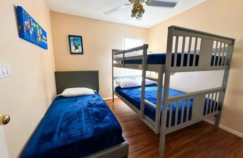 Spring Valley House | Spacious 4BR Fam Retreat King Bed WIFI And Parking