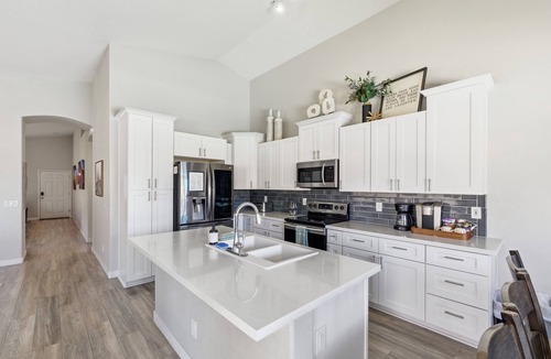 Avondale House | Spacious 5-bdrm house w/pool close to Westgate, State Farm Stadium.Phx Raceway