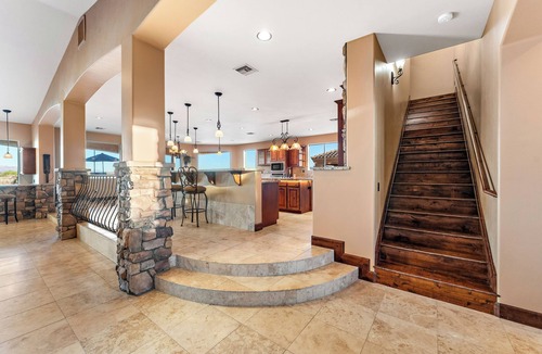 Bullhead City House | Spacious 7-bedroom Riverfront House with a Casita, Private Beach & Launch Ramp