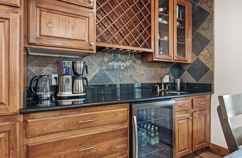 Brian Head Cabin | Spacious Cabin Perfect for Families & Ski Getaways with Game Room