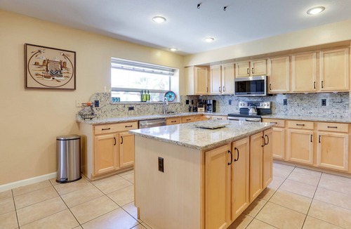 Canyon Trails House | Spacious Goodyear Home Near Pebble Creek