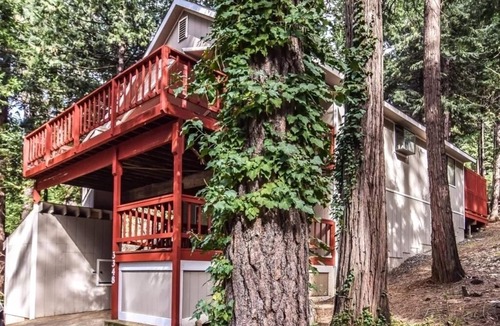 Glencoe House | Spacious Mountain Home-AC/Heating, Hot Tub, Dog Friendly, Game Room w/arcade