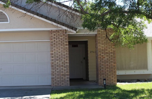 Shasta View House | Spacious Three Bedroom Home in Residential Neighborhood