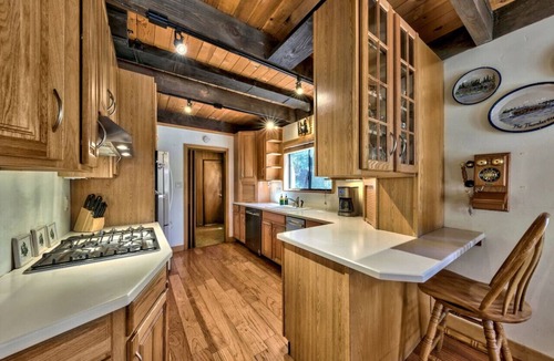 Homewood Cabin | Spacious West Shore Cabin!