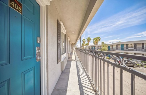 Las Vegas Apartment | Spectra Paradise 408 I Spacious Studio