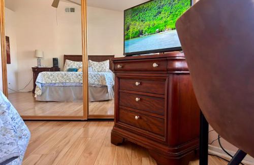 Hemet House | Stallion Crest Suite with TV and private bathroom