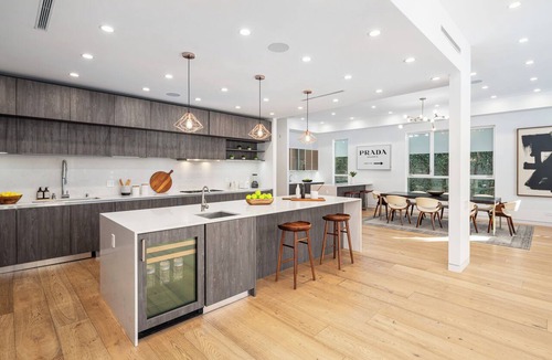 Beverly Hills Villa | Stark Retreat by LuxJB 🏆 12 Bedroom 🏆 2 Villas 2 Minutes Walk Apart