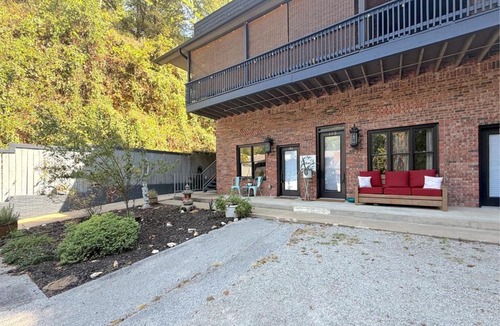 Eureka Springs Historic District Apartment | Starry Nights in Eureka Springs