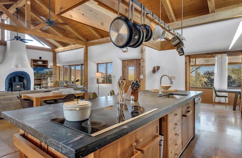 Tucson House | Straw bale eco-luxe house + guesthouse on 3+ acres 20 minutes to downtown Tucson