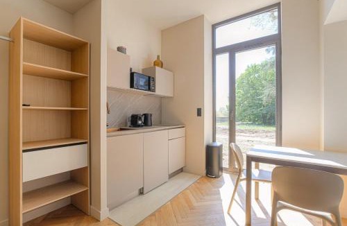 Ecully Apartment | Studio avec terrasse aux portes de Lyon, Ecully