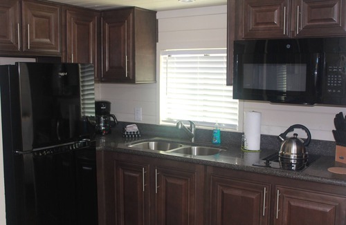Camp Verde Apartment | Studio Cabin W/Loft Sleeps 6, Top Notch Amenities, 30 Min to Sedona- No Pets