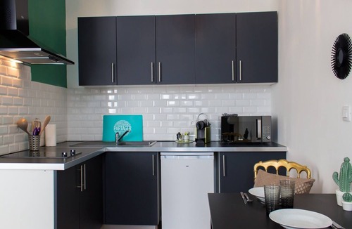 Saint-Quentin Apartment | Studio-Superior-Ensuite-Garden view