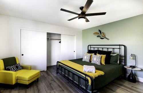 Yucca Valley House | Stunning Cottage with Hot-tub and Fireplace in Yucca Valley, California