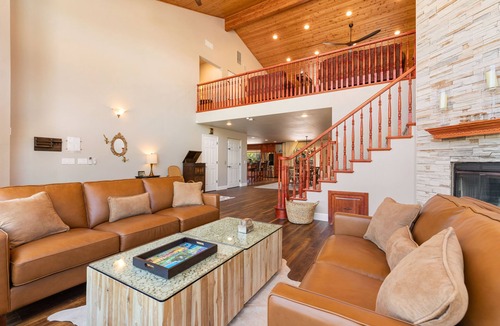 Wilbur Springs House | ♛ Stunning Lake House Smart Home w/ Boat Dock, Sauna, & Steam Shower + More ♛