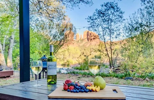 West Sedona Cottage | Stunning Sanctuary on Creek w/ Incredible Views!