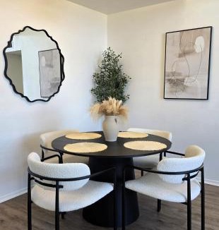 Pico - Robertson Apartment | Stylish 2 Bedroom plus Loft with Rooftop Patio and Views Near Beverly Hills, Walk to Restaurants and Markets