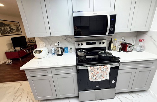 Chinatown Condo | Stylish remodeled 2bed &2bath by the Vegas Strip!