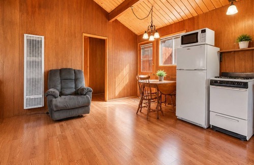 Sugarloaf House | Sugar Pine - Portable A/C, Barbecue, Deck, Barbecue