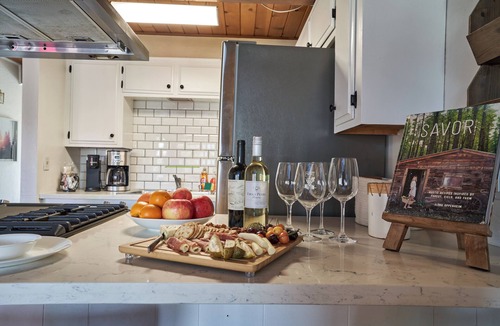 Whispering Forest Cabin | Summer Getaway Close to Lake, Walk to Big Bear Speedway for Grass-Tubing & Arcade, Loft with Foosball, Hot Tub, Cool Chill Deck