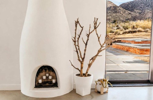 Joshua Tree Highlands House | Sun Drift - Architectural Desert Retreat & Pool & Spa