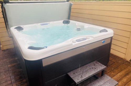 Redmond House | Sun Haven - Meredith Lodging