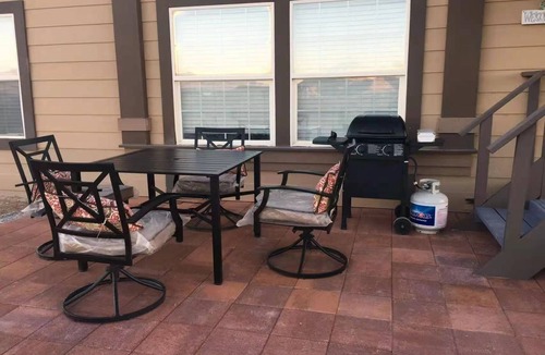 Crystal House | Sun Retreat Desert Views & Stargazing Escape