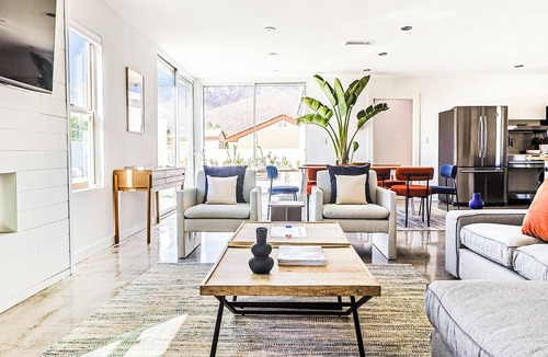 Palm Springs House | Sun-Soaked Palm Springs Escape