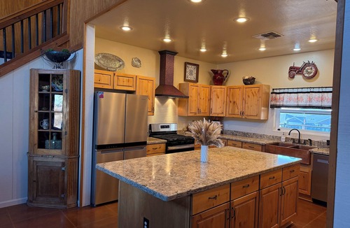 Tonto Basin House | Sundance Barndominium in Tonto Basin - Sleeps up to 12 guests!