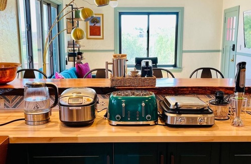 Clarkdale Cottage | Sunny Historic Cottage+Wineries+Outdoor Living+Verde Train+Holiday Availability