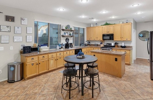 Gibson Springs House | Sunset Oasis | Private Pool & Spa | Spacious 5BR Henderson Home