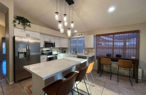 Arrowhead Ranch House | Sunshine Oasis